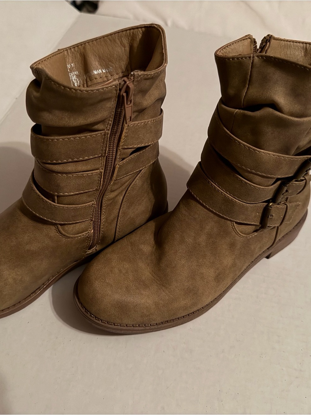 #199 Women’s Buckle Strap Ankle Boots - Tan